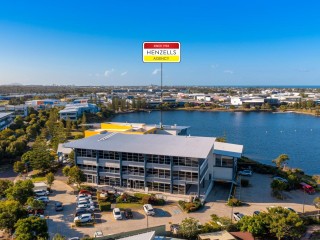SPECIALIST SUITE FOR LEASE - KAWANA HEALTH PRECINCT