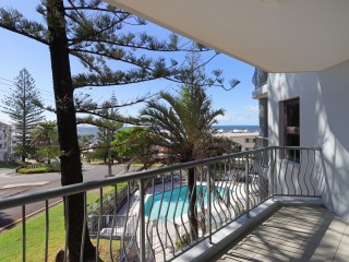 COASTAL PARADISE!