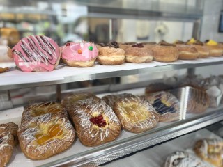 Exclusive! Only Bakery for Miles - Trading 6 Days Per Week