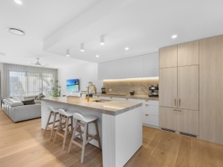 MODERN LUXURY TERRACE HOME AT THE COVE PELICAN WATERS
