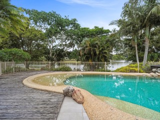 Lakeside Living in the Heart of Mountain Creek