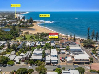 COMMERCIAL & HOSPITALITY OPPORTUNITY - MOFFAT BEACH PRECINCT