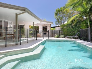 Renovated Coastal Sanctuary on an Exceptional Block