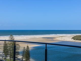 THE ULTIMATE CALOUNDRA ESCAPE!