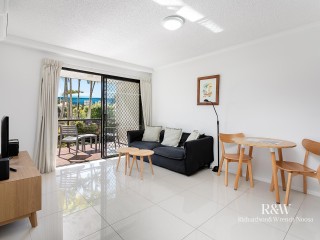Lagoon-Front Apartment in the Heart of Noosaville