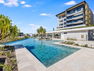 A NEW LEVEL OF WATERFRONT LIVING