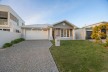 HAMPTONS ELEGANCE & SPACIOUS FAMILY LIVING